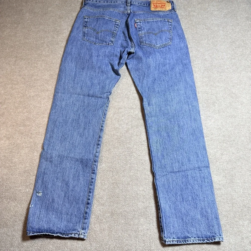 Levis 501 Original Fit Mens Jeans 33x30 Medium Wash Blue Button Fly Straight Leg